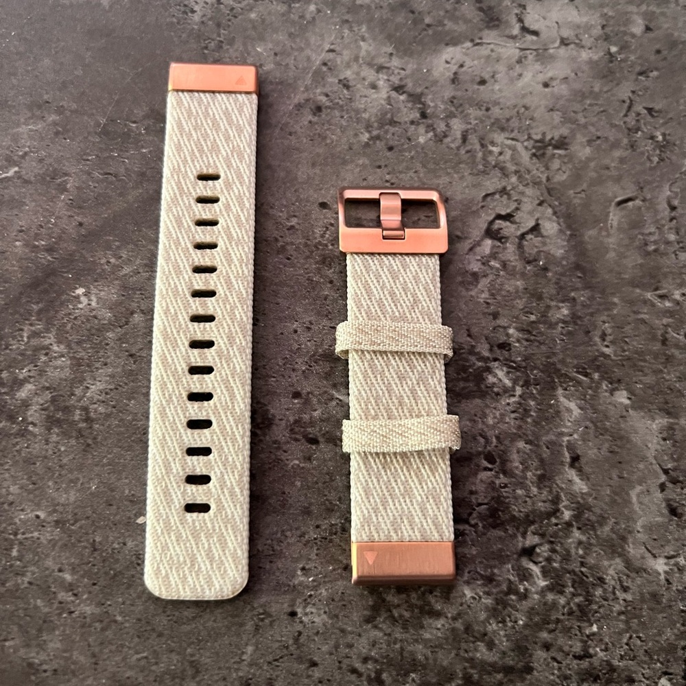 Garmin Quickfit 20 Watch Band - Cream Heathered Nylon with Rose Gold Hardware